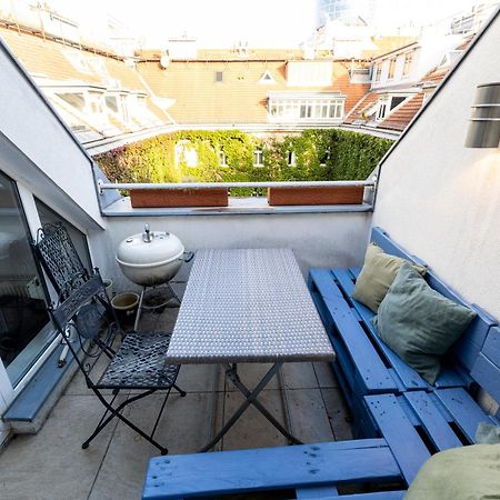 Luxurious Maisonette Apartment At The Heart Of Wien Eksteriør bilde